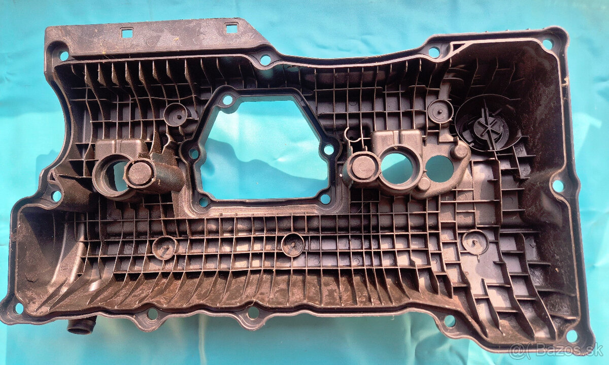 Kryt hlavy valcov BMW E46 11127506728 - 3