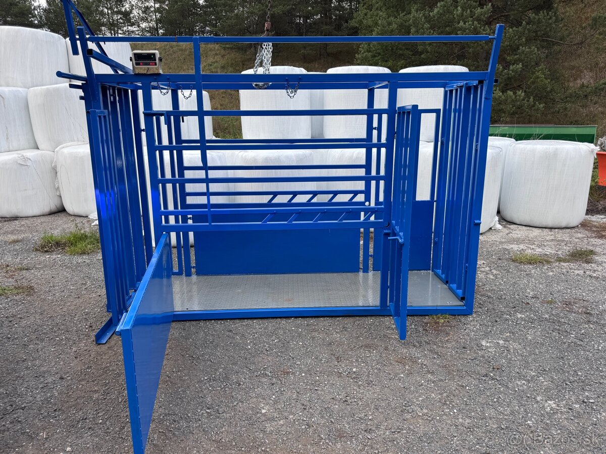 Fixačná klietka s váhou na dobytok - 3