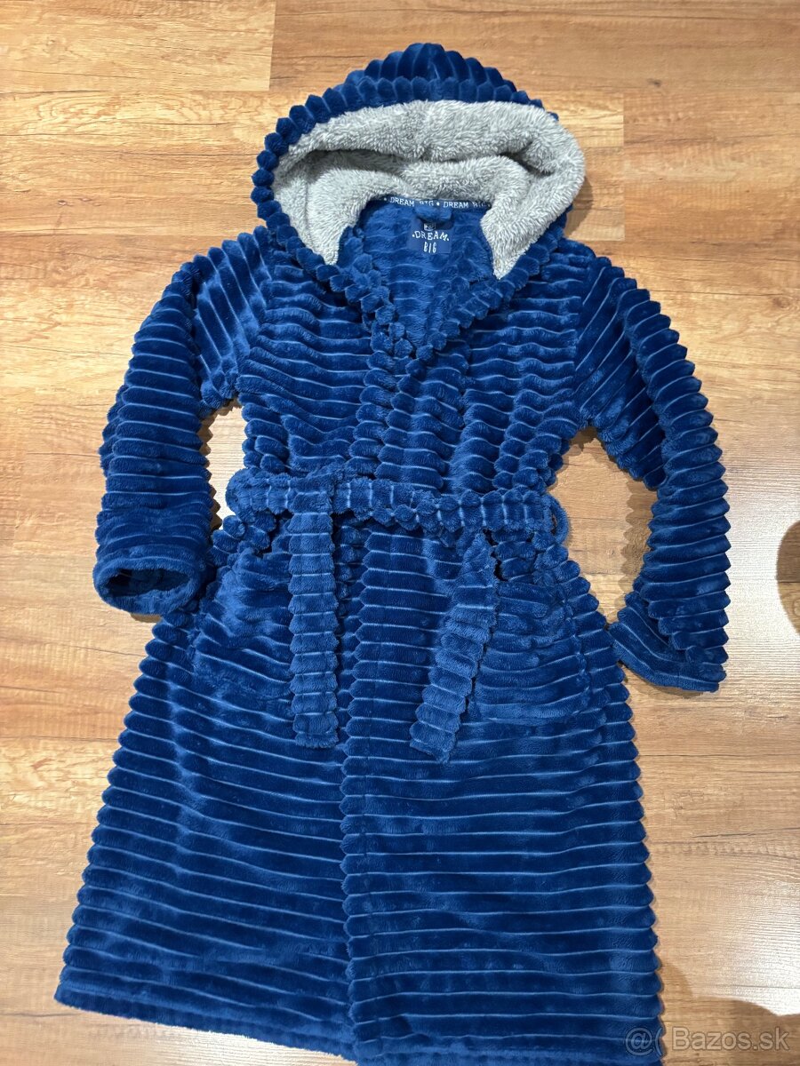 Krásny mäkkučky župan veľkosť 9-11 rokov - 3