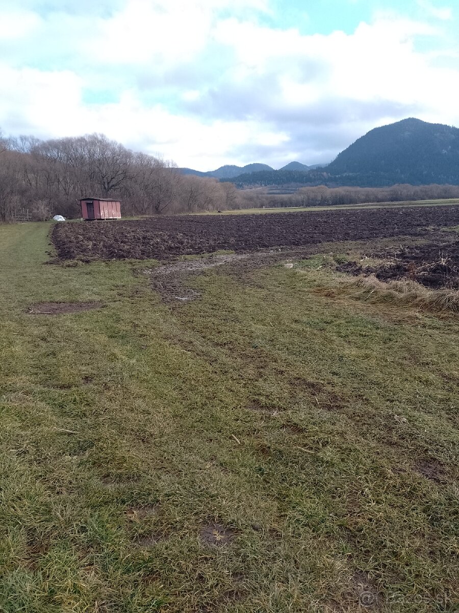 PREDÁM POZEMOK,,,ĎURČINÁ - 3