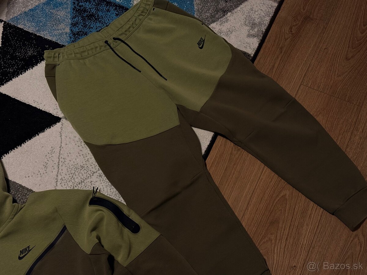 NIKE Tech Fleece súprava - 3