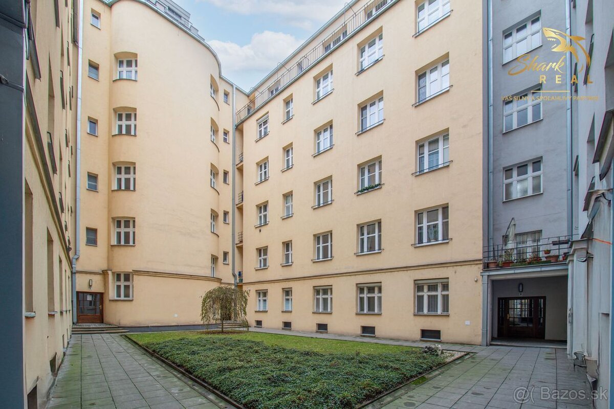 Na predaj veľkometrážny 5-izbový byt 135m2 v historickom dom - 3