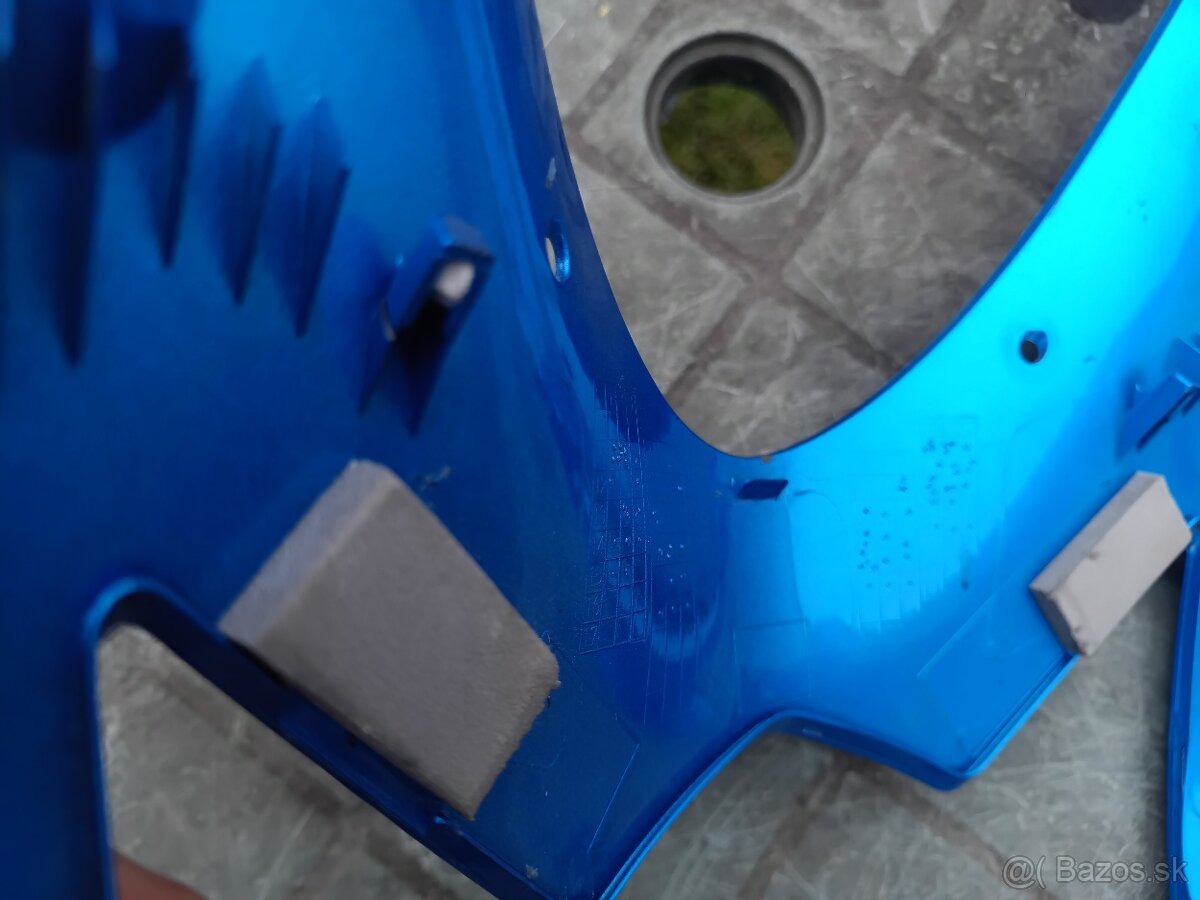 Predám prednú kapotáž Suzuki - 3