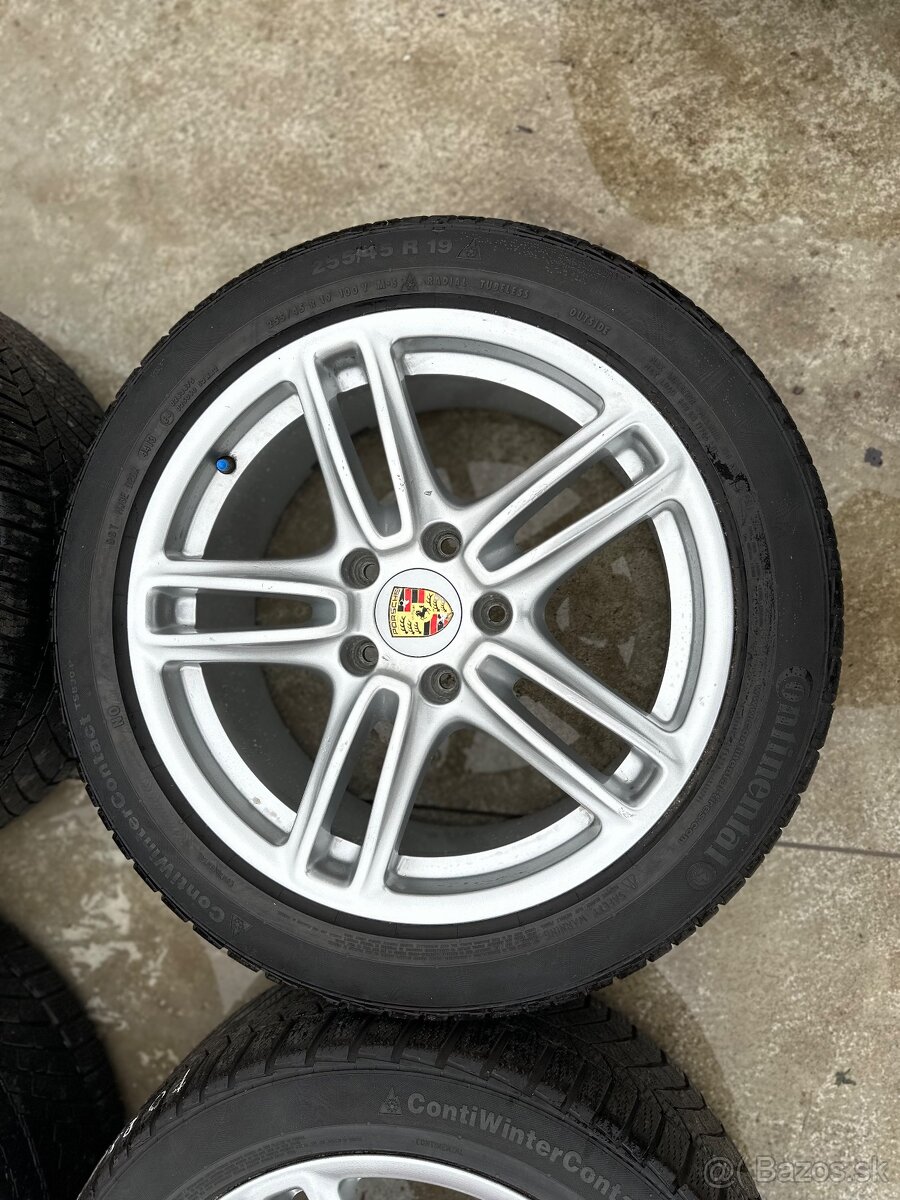 PORSCHE KOLESA 255/45R19 ,285/40R19 - 3