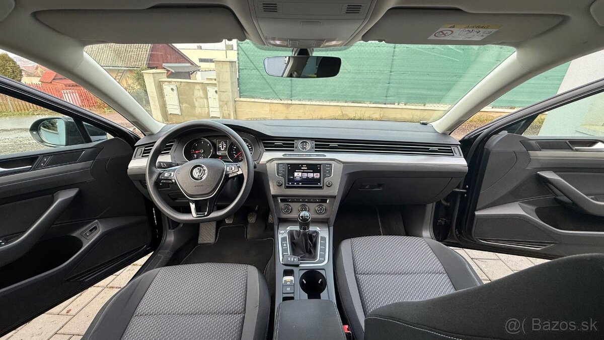 Volkswagen-Passat - 3