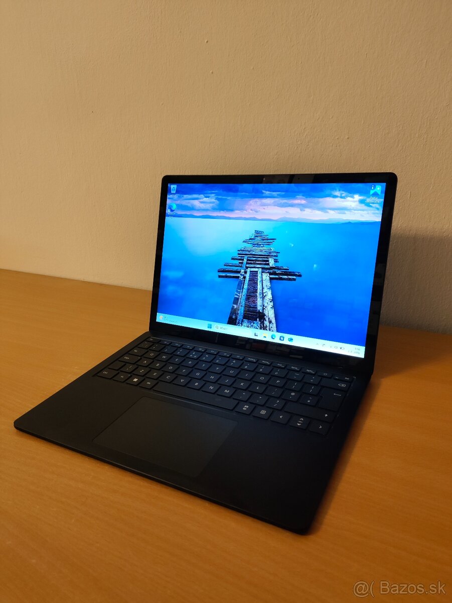 Microsoft Surface Laptop 5 | i7-1265U • 32GB • 512GB SSD • D - 3