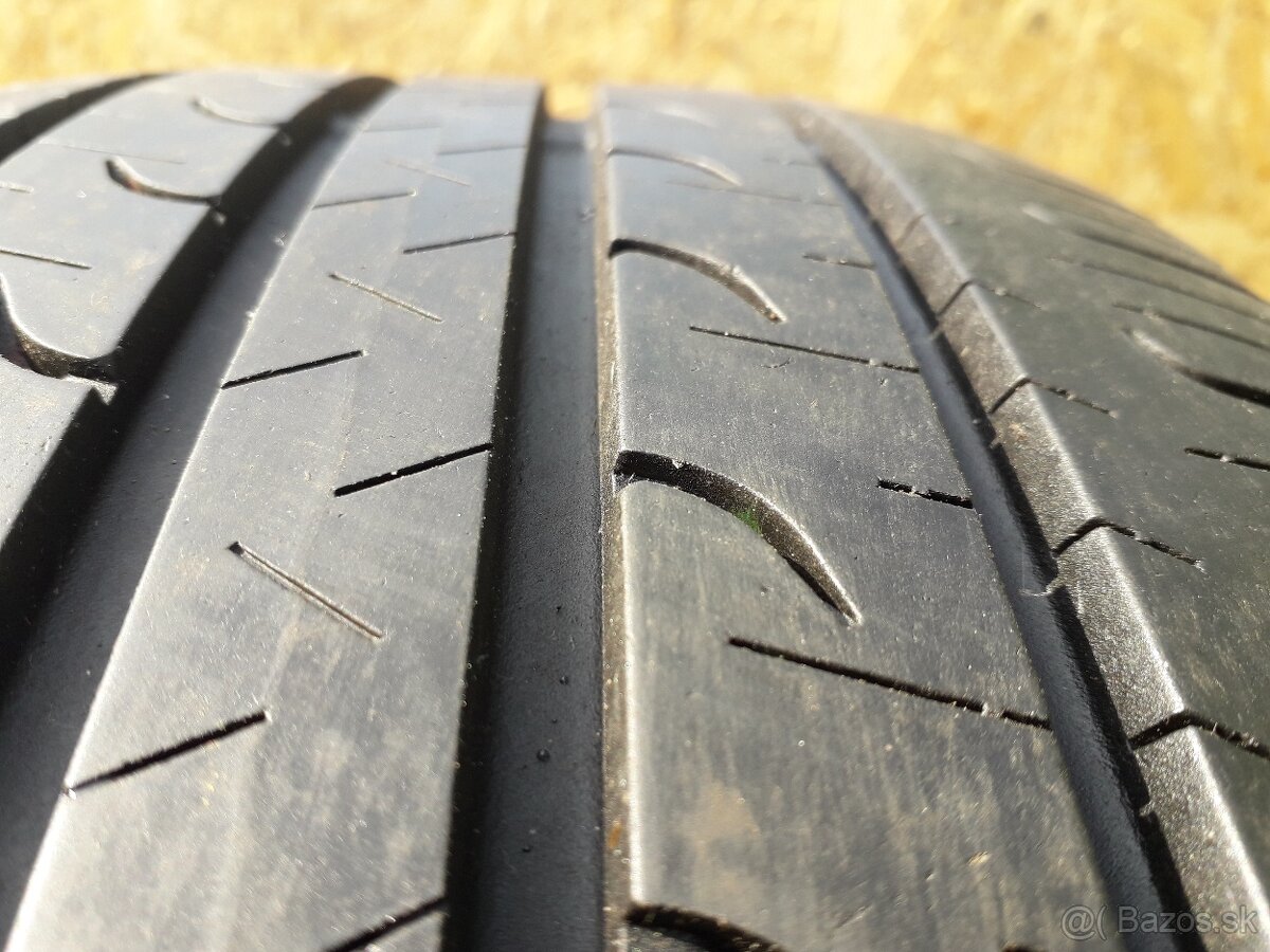 225/55 r19 celorocne pneumatiky - 3