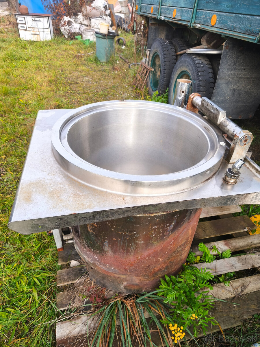 Nerezová nadrž 150 litrov dvojplaštová - 3