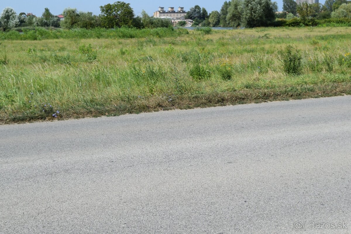 Na predaj pozemok v obci Čaňa - 3