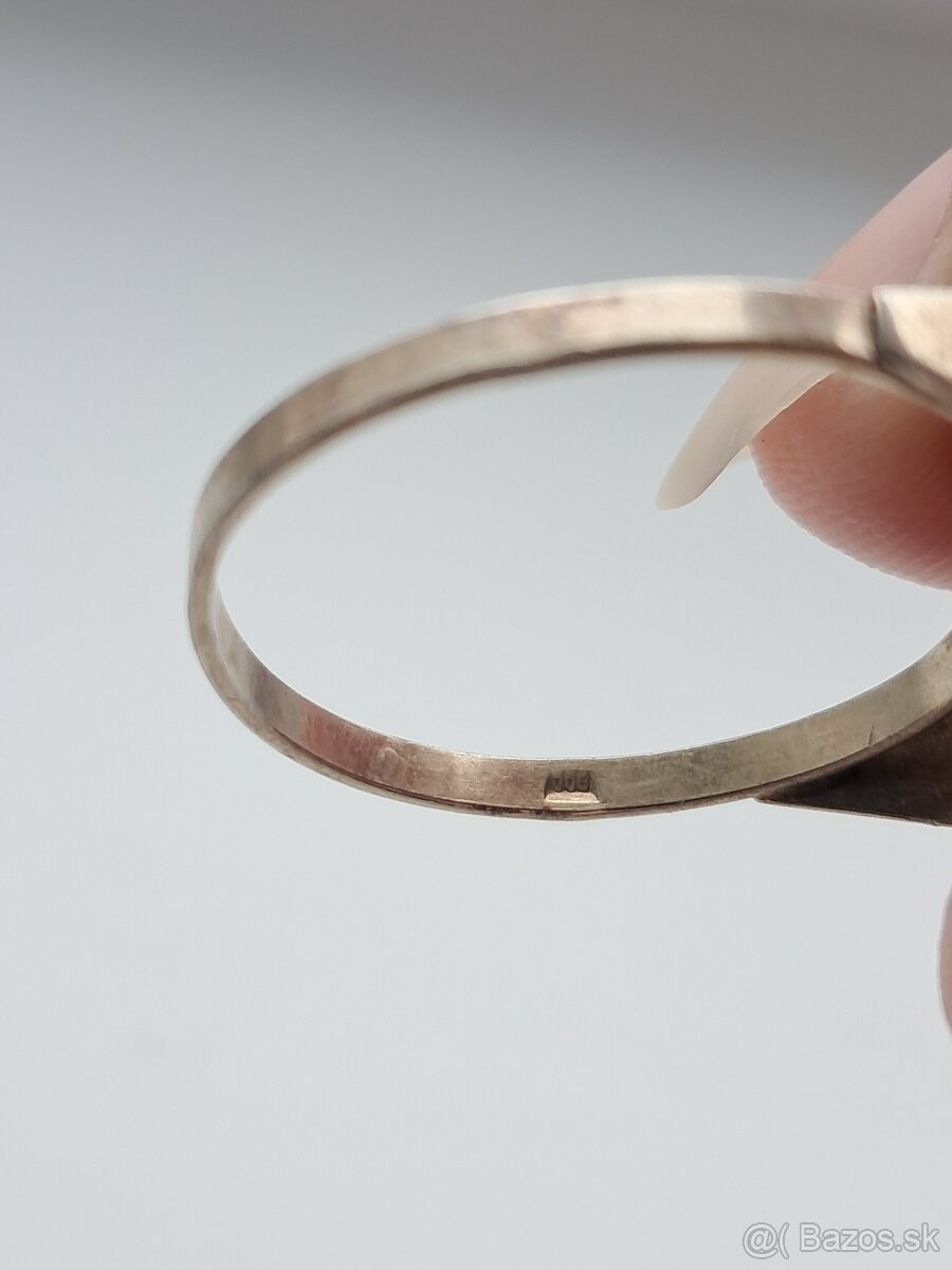 Strieborný prsteň Pánsky Strieborný prsteň s čiernym kameňom - 3