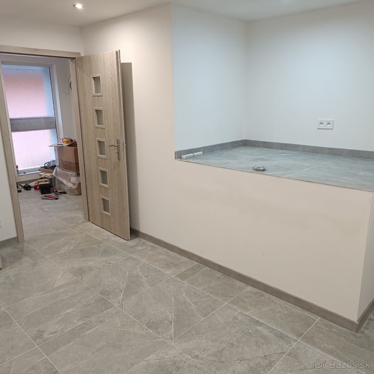 Byt v dome s vlastnou záhradou a parkovaním - 3