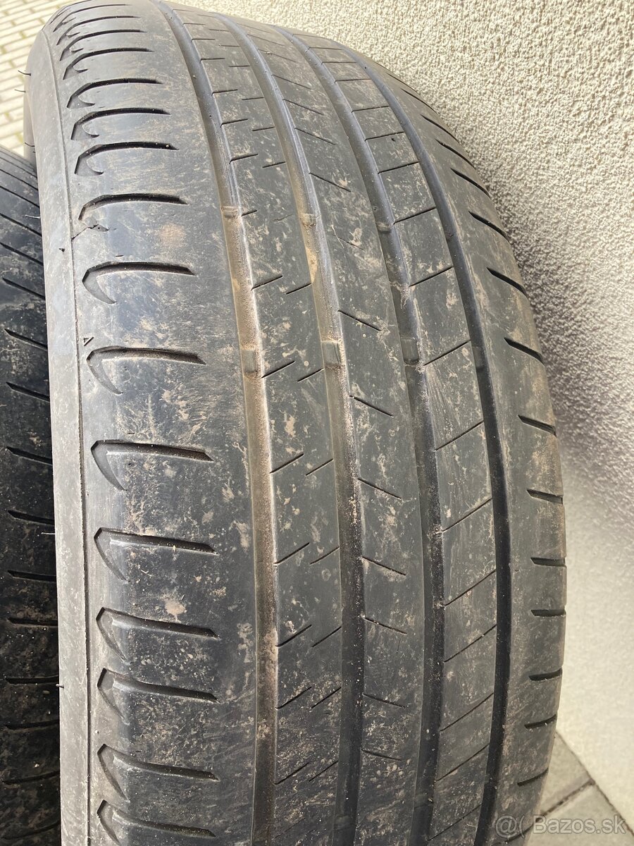 Bridgestone Alenza 225/60r18 dezen 4mm dot3221 - 3