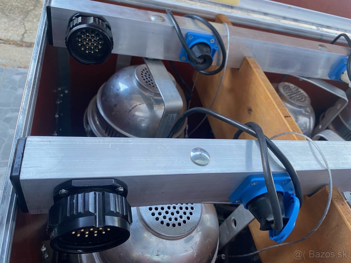 PAR 64 reflektory aj s rahnom socapex / harting - 3