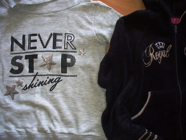 pulóvre,tričká č.134-140 - 3