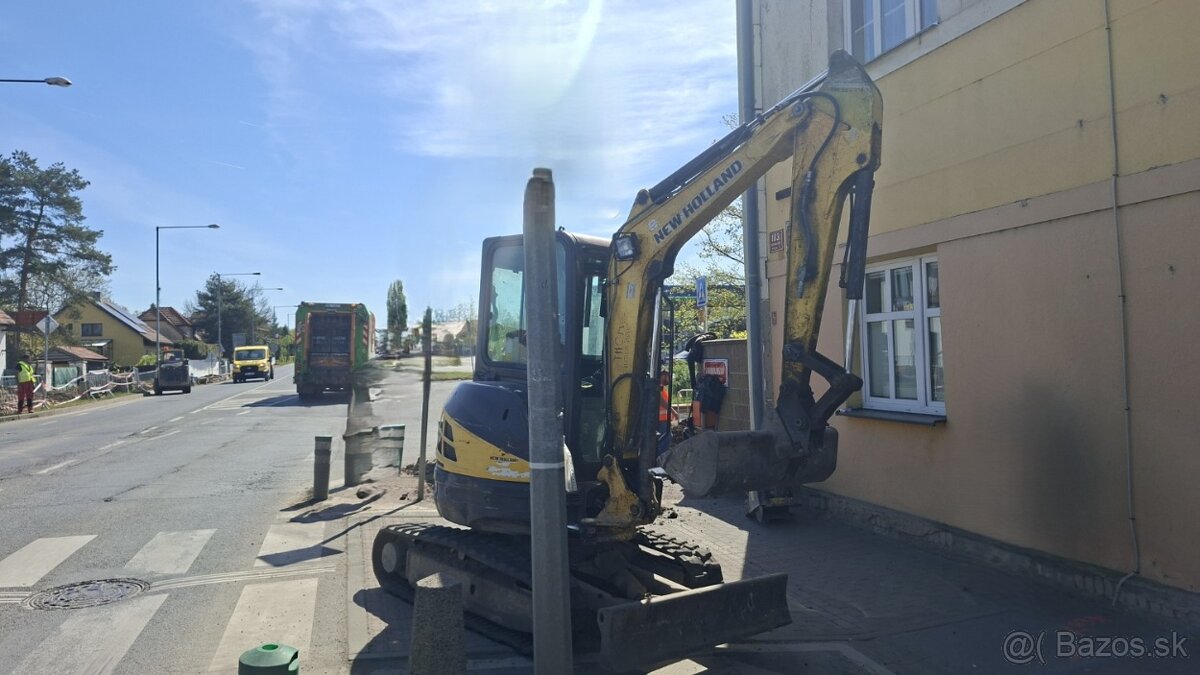 NEW HOLLAND E35B SR - 3