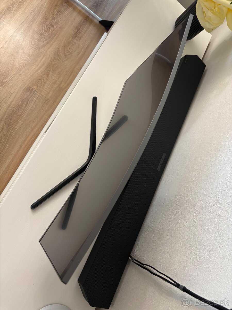 Samsung – 27" QHD, 144 Hz, zaoblený - 3
