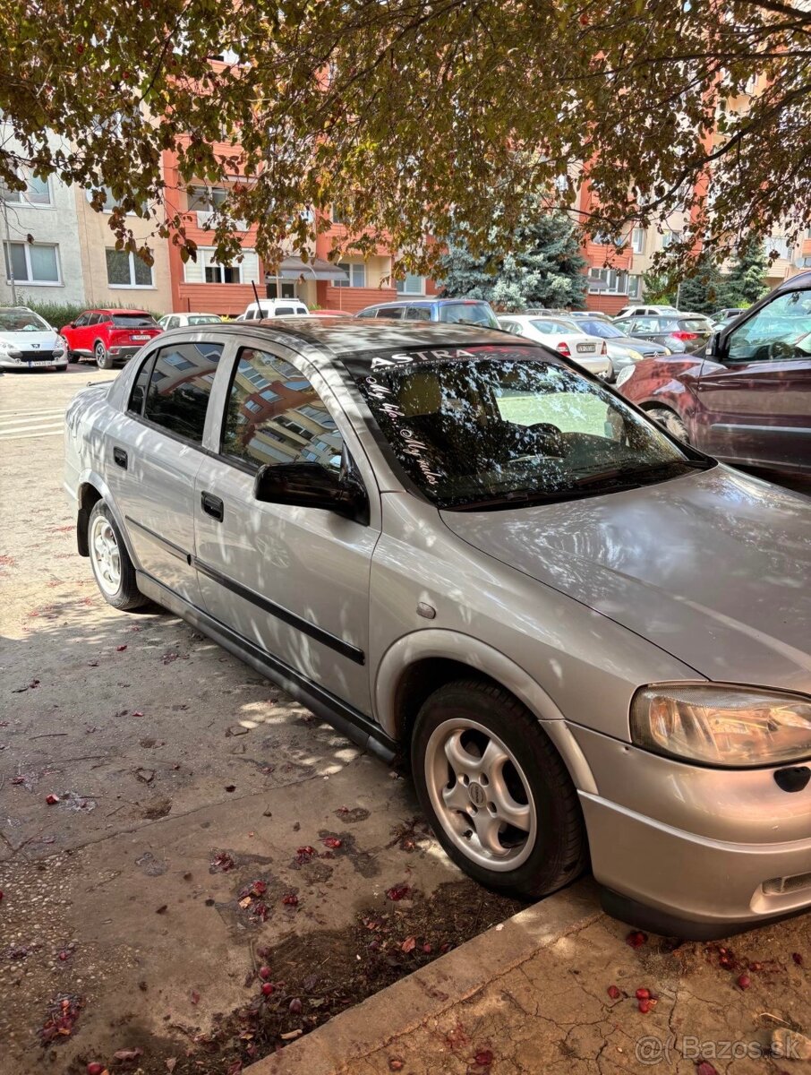 Predám Opel Astra - 3