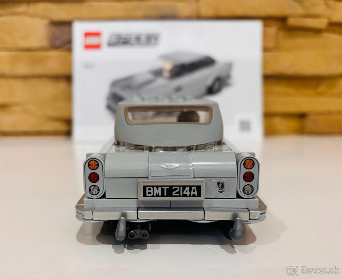 Aston Martin Jamesa Bonda - 3