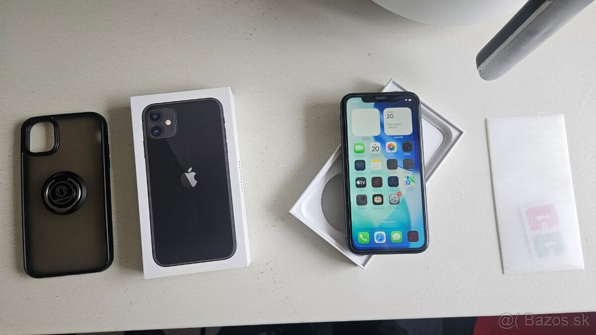 Apple iPhone 11 black 64GB - nová batéria - 3