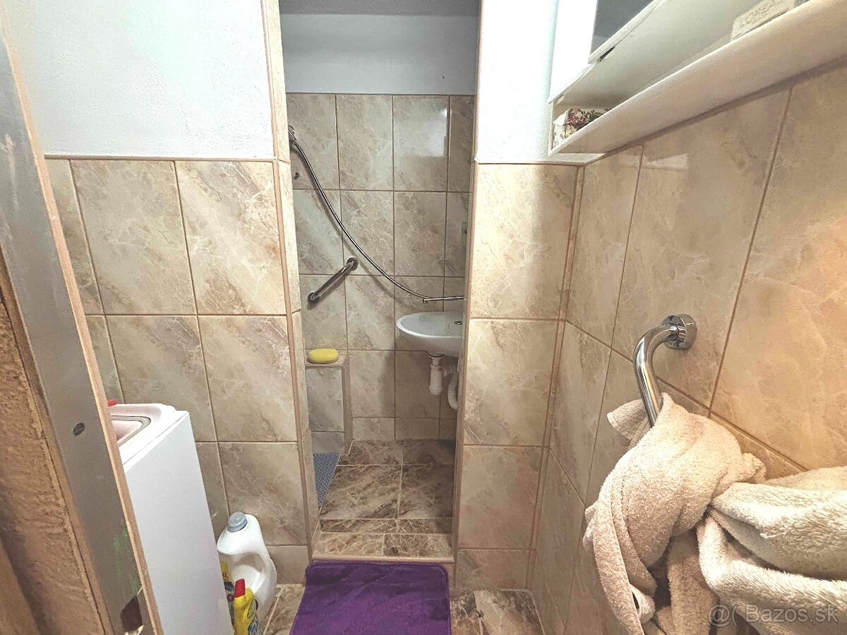 Predaj: 3 izbový byt sídlisko SNP Prakovce - 3