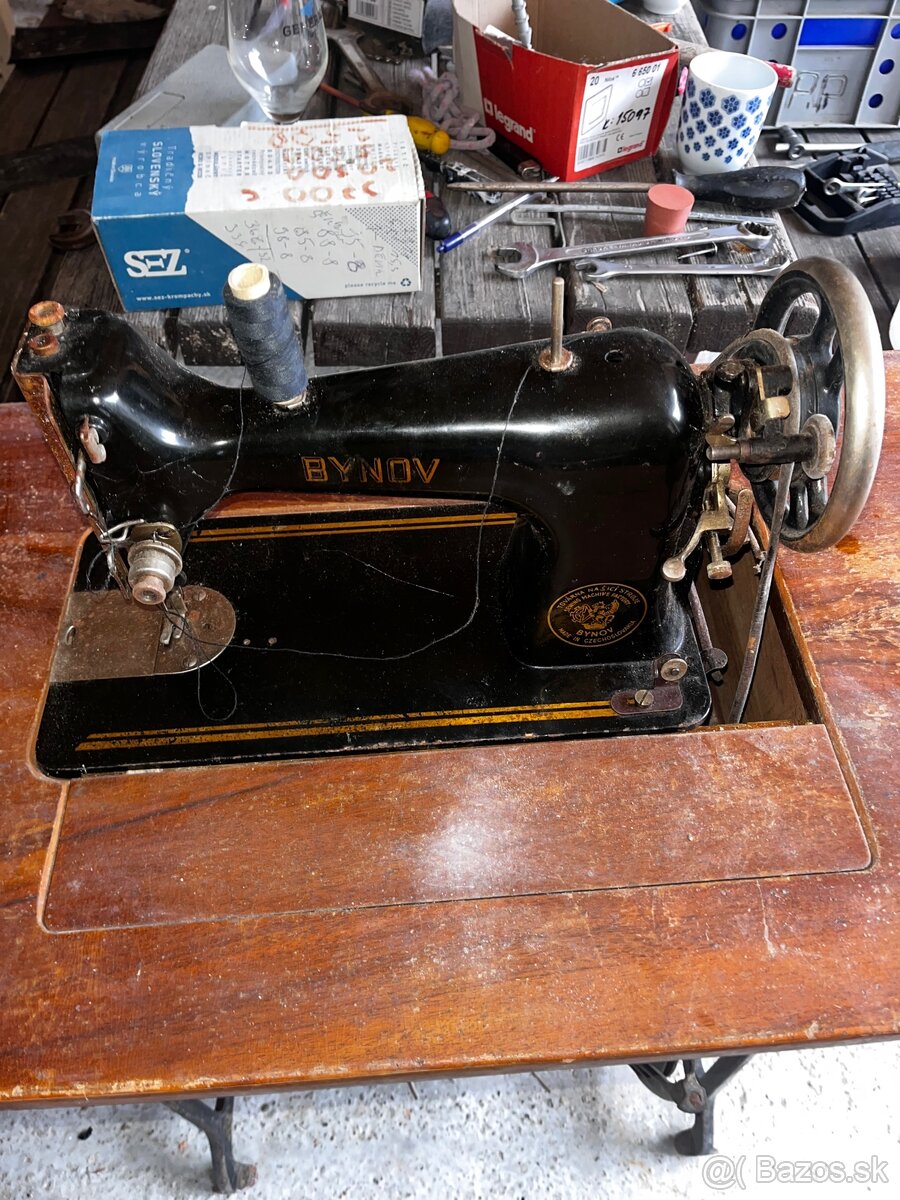 Starožitný šici stroj - 3