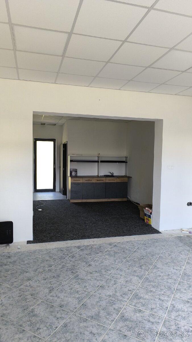 Obchodné ,prevádzkové a kancelárske priestory - 3