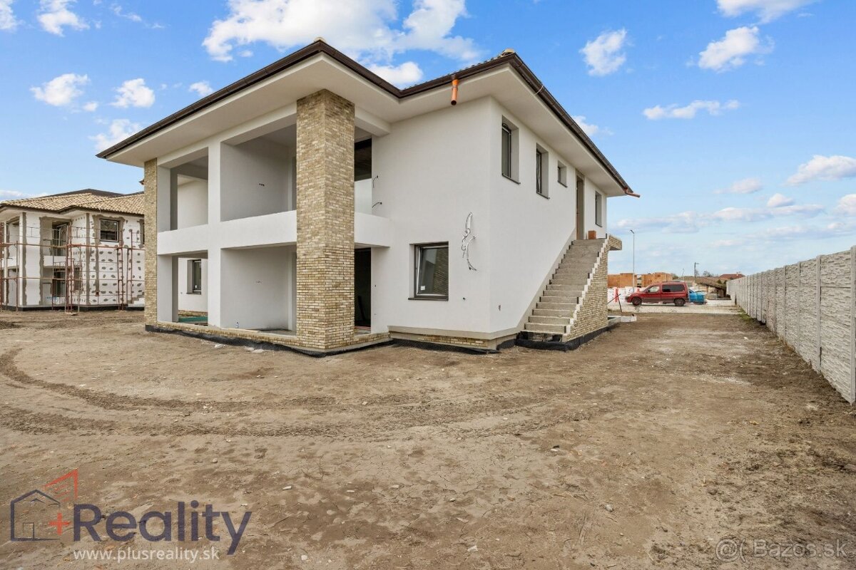 PLUS REALITY| Veľký trojizbový byt v meste DS na predaj - 3