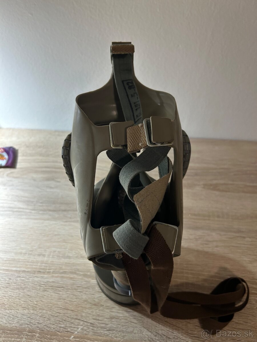 Plynová maska f4-6/82 - 3