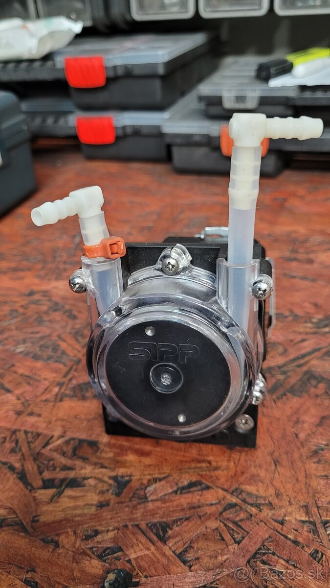 Čerpadlo ,peristalicka pumpa na olej. - 3