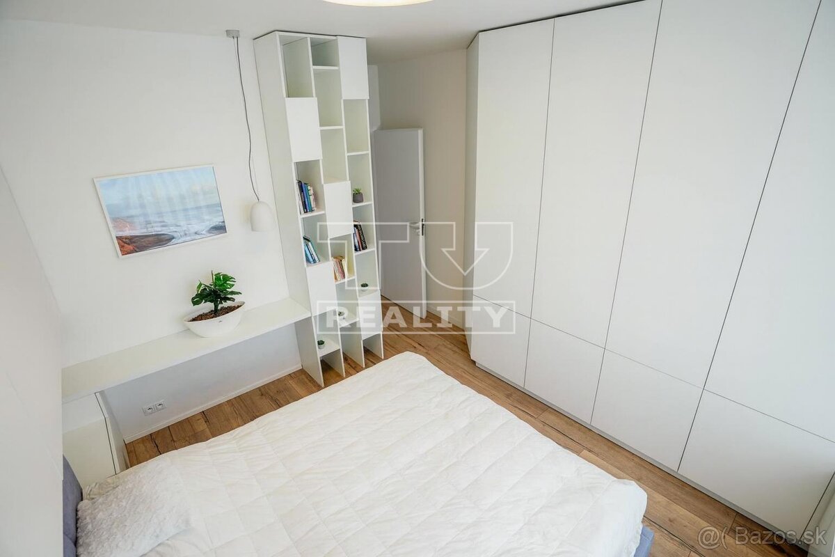 Výnimočný 4 izbový byt v Rovinke 96 m2 s vlastnou záhradkou - 3