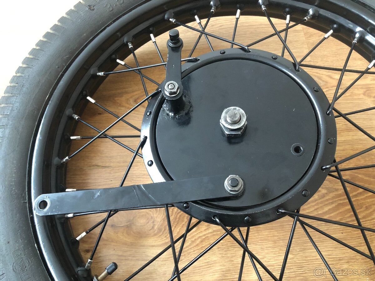 KOLA NA STARÝ MOTOCYKL ARIEL 500 a 557 PO RENOVACI - 3