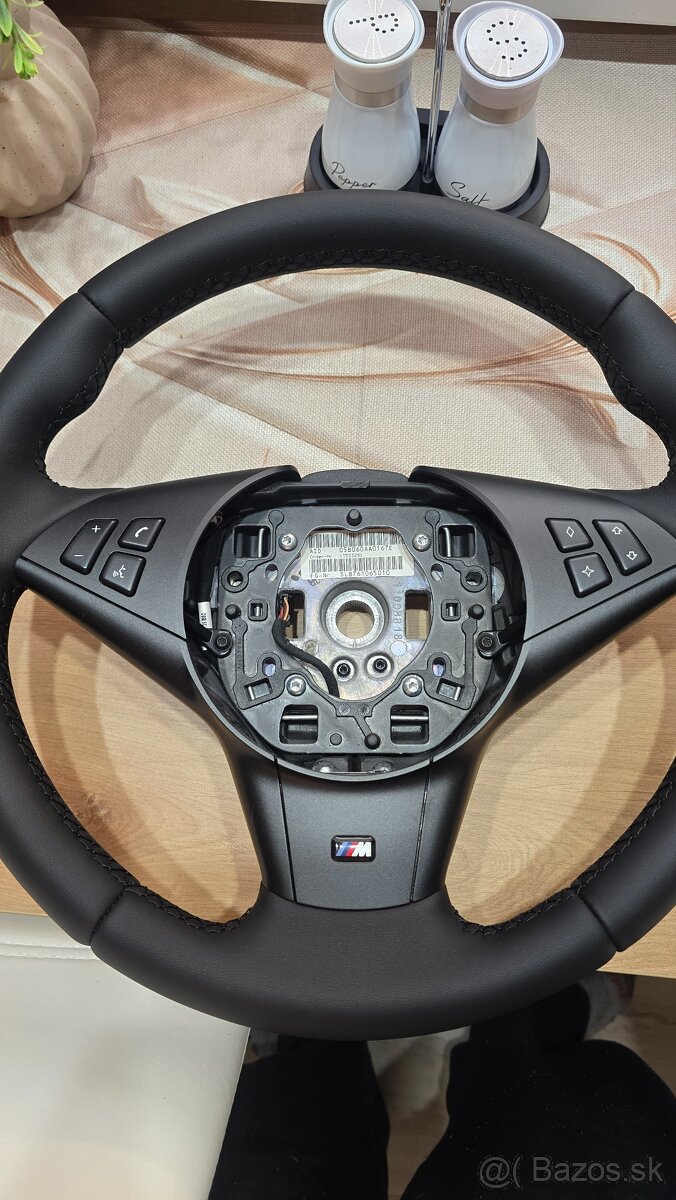 VOLANT BMW E60 E61 E60M E61M E63 E63M M5 BMW M6 packet - 3
