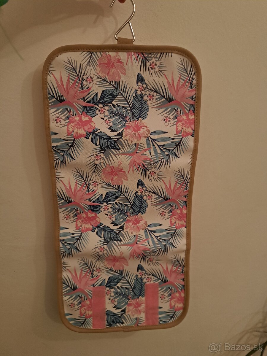 Kozmetická taštička - 3