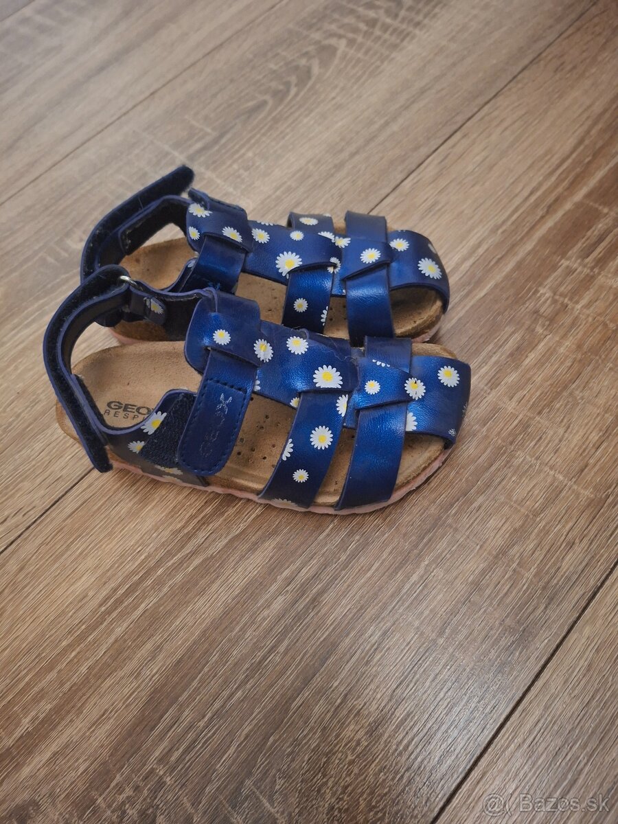 Sandále kvietkovane Geox - 3