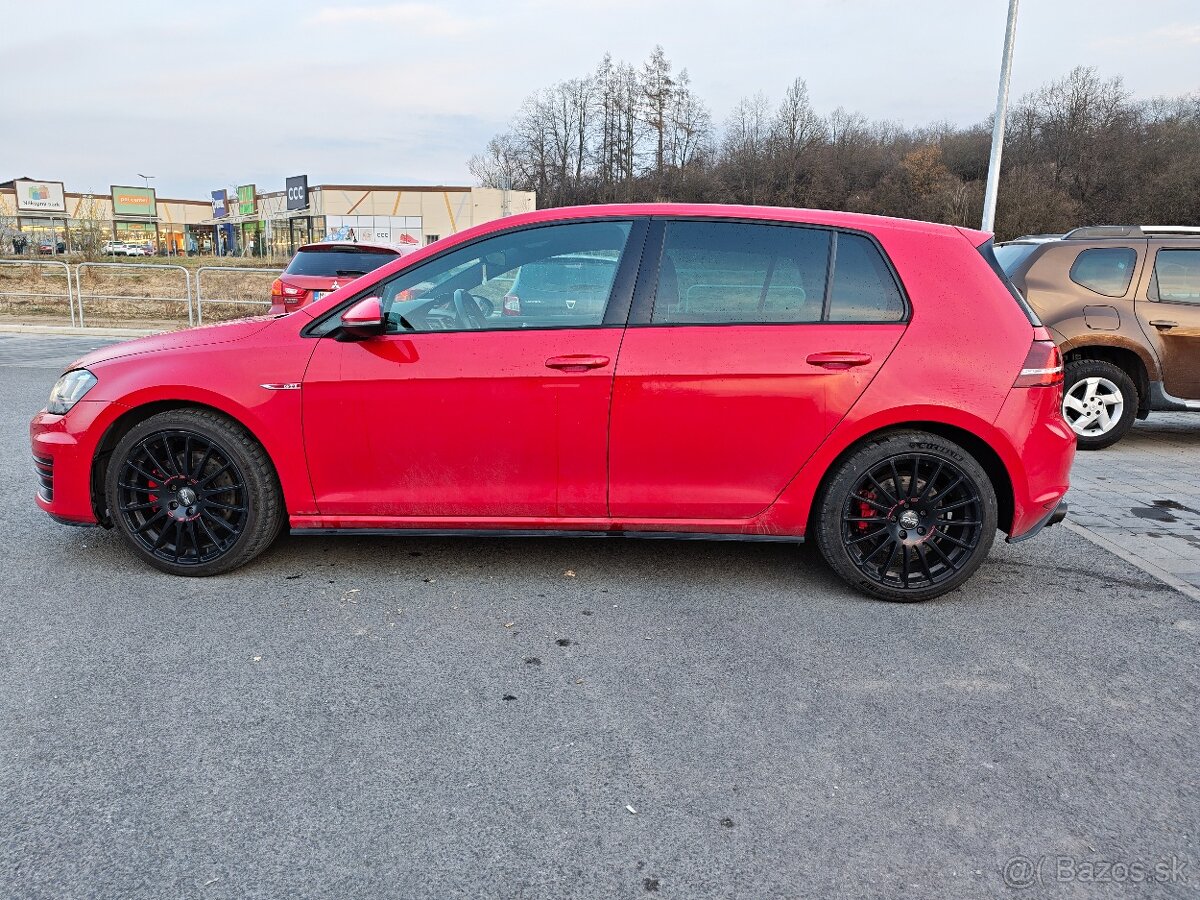 Volkswagen Golf 7 GTI - 3