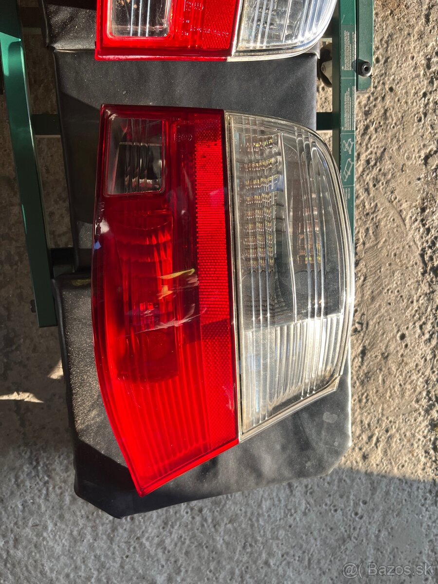 Predám svetla na vw Golf 4 - 3