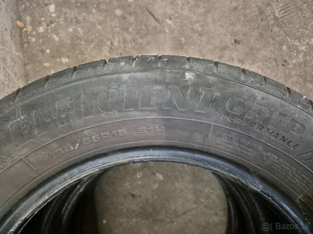 Goodyear Efficient Grip 195/65 R15 91H - 3
