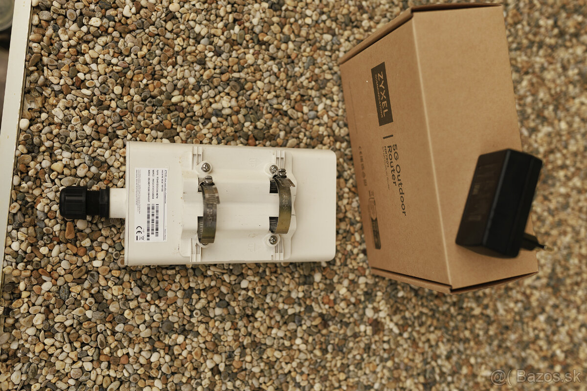 O2 5G anténa Zyxel NR7303 - 3