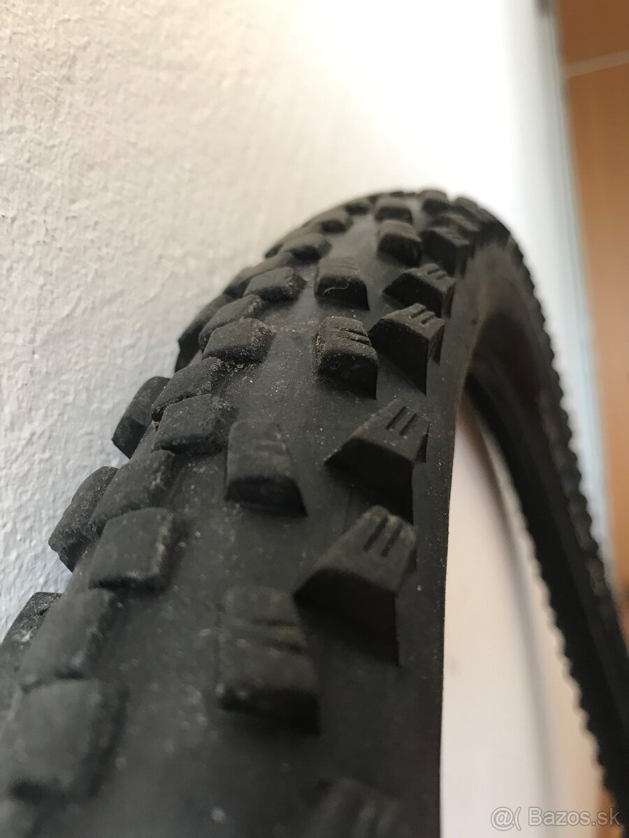 Plaste Schwalbe Black Jack 26 x 2,1 - 3