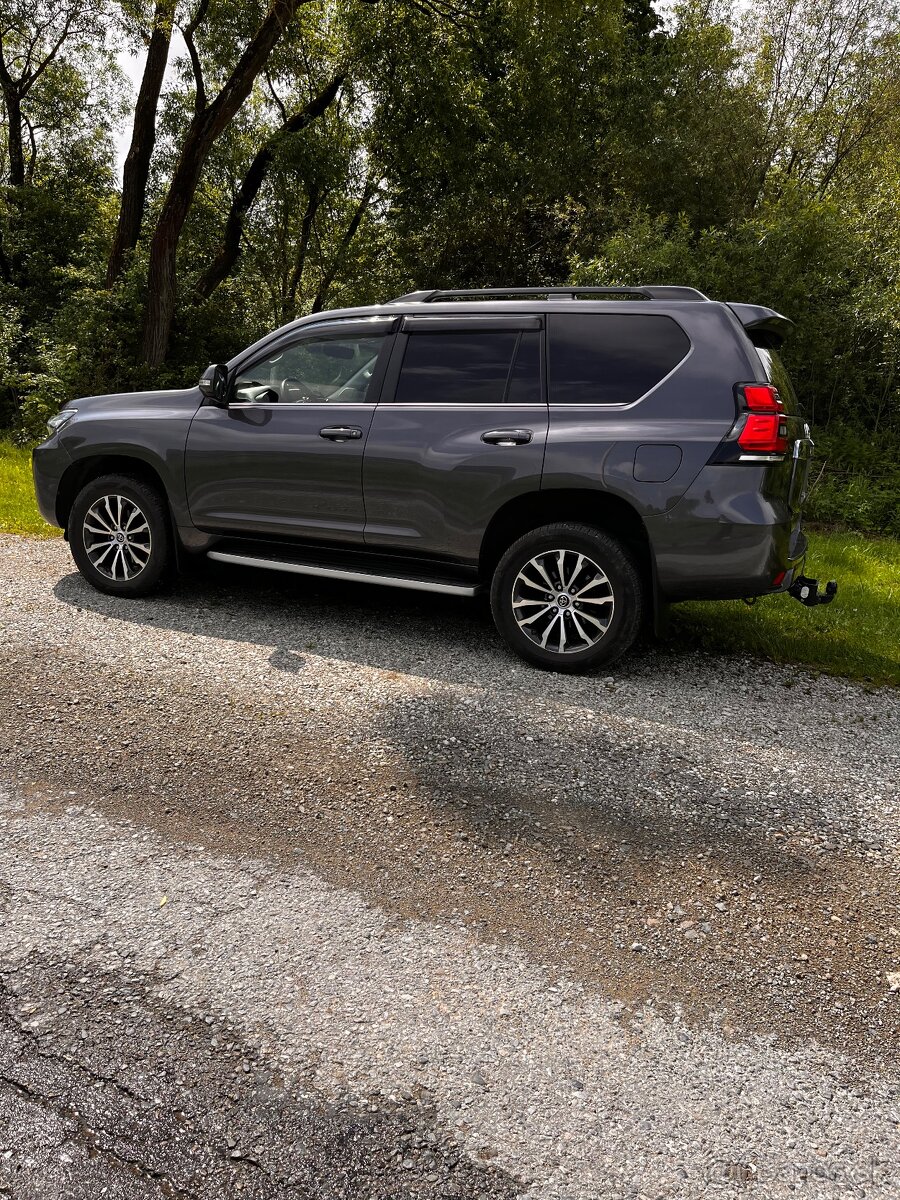 Toyota Land Cruiser 2019 83000km Možný odpočet DPH