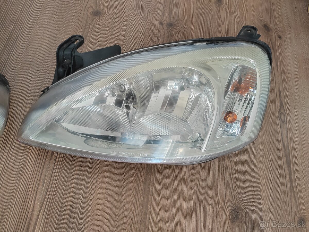 Opel Corsa C predné svetlá - 3