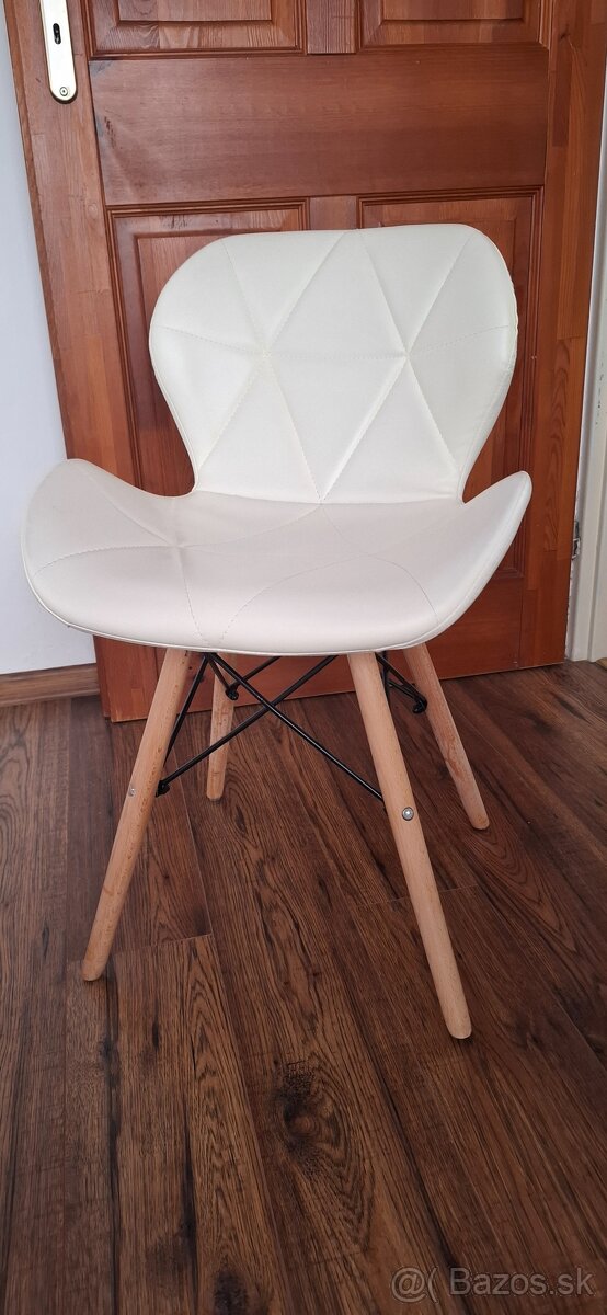 Kuchynský stôl +stoličky - 3