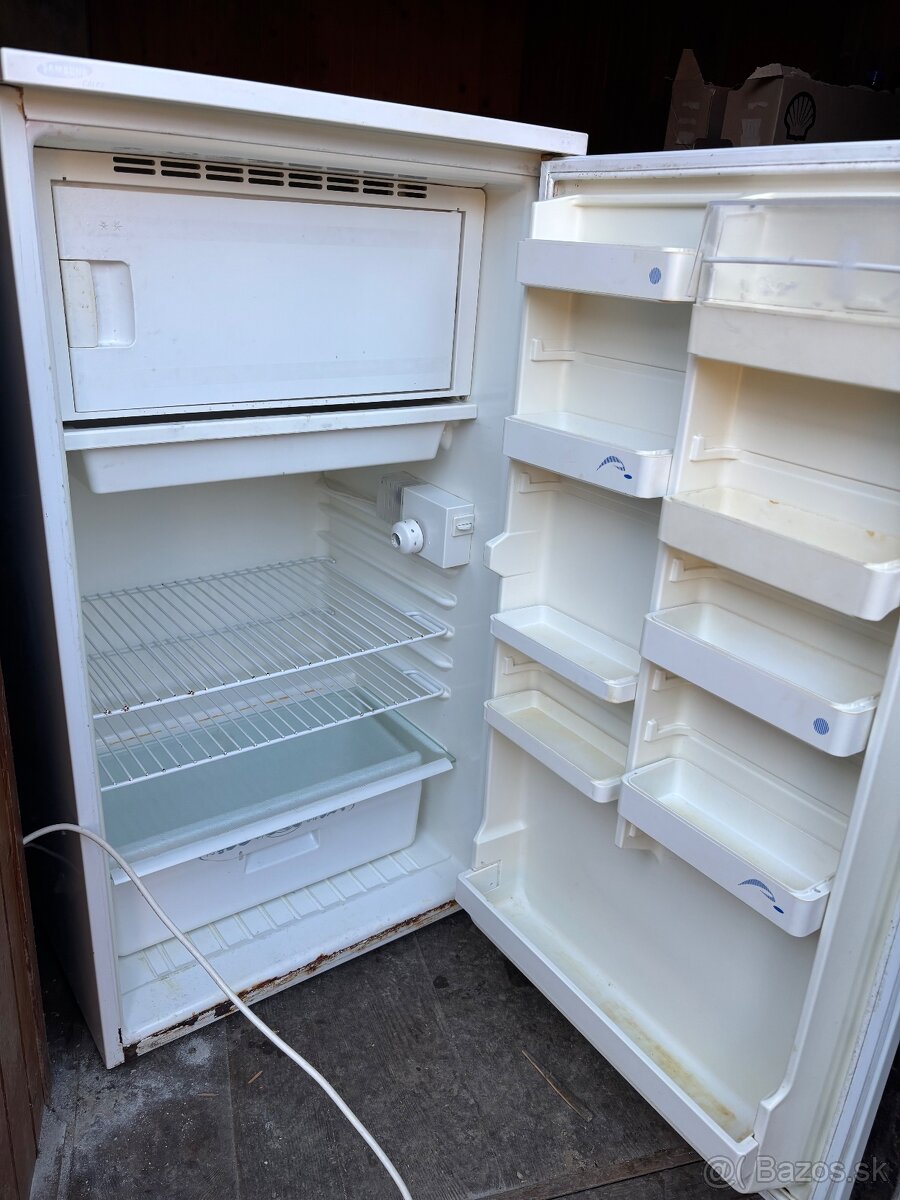 Chladnicka s mraziakom - 3