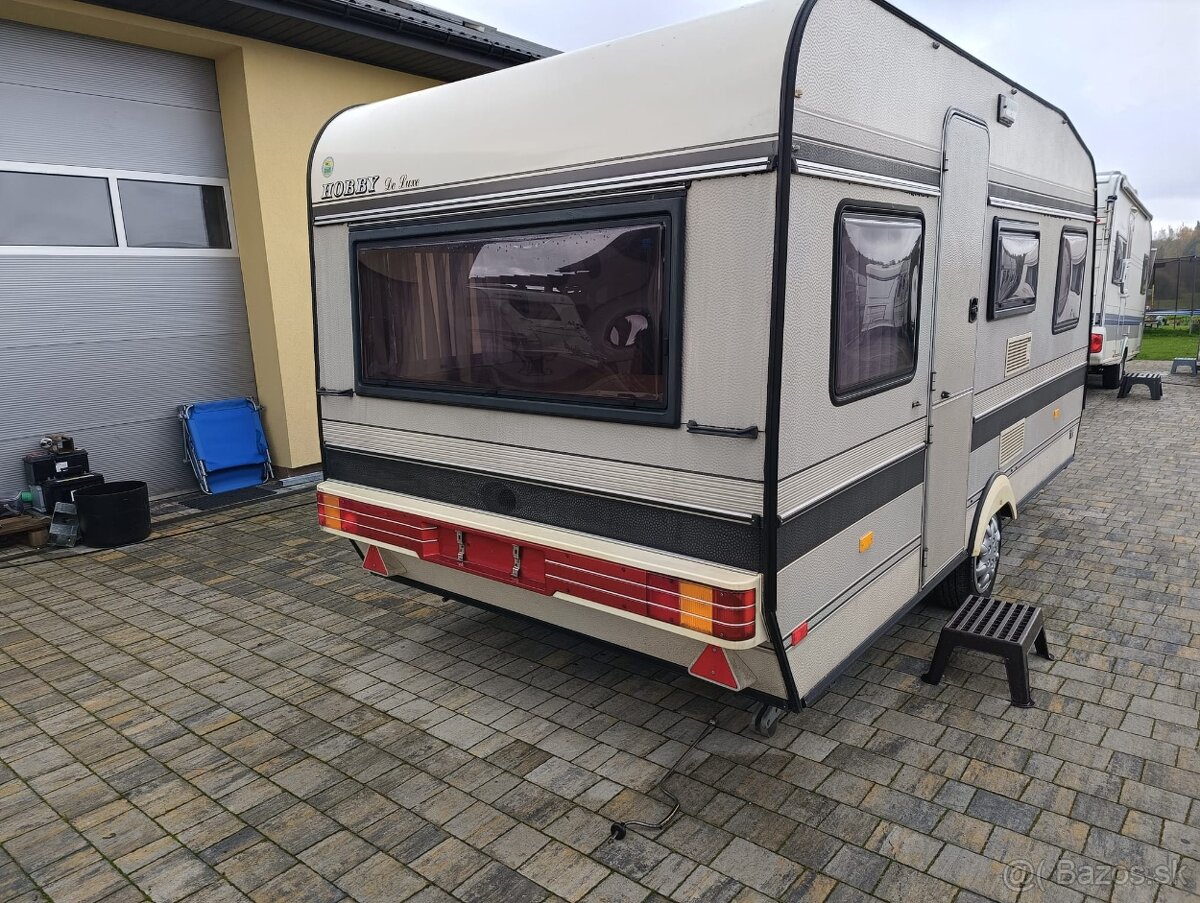 Obytny prives Hobby 430 - predstan, max 1000 kg - 3