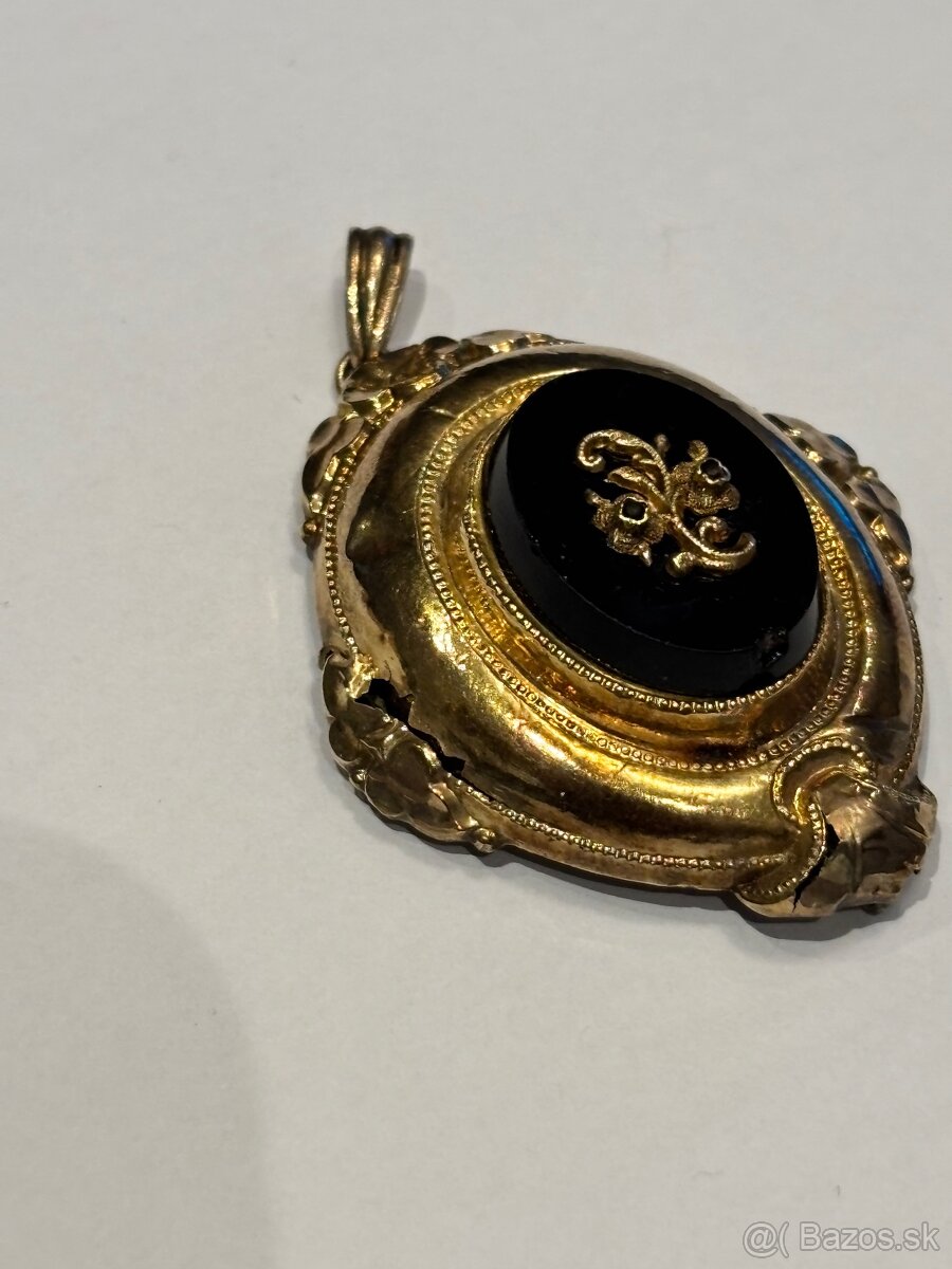 Zlatý prívesok - 3