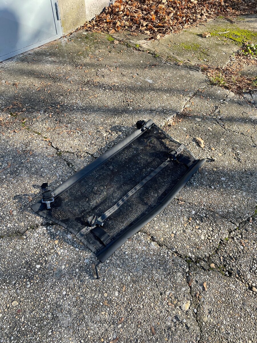 Predam originalnu deliacu siet BMW X3 - 3