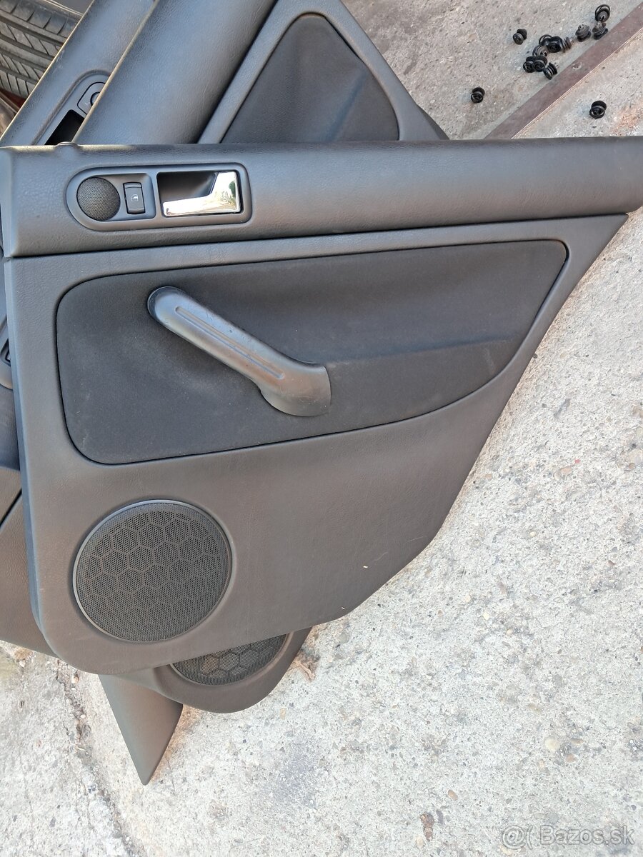 Predám tapacíre golf 4 - 3