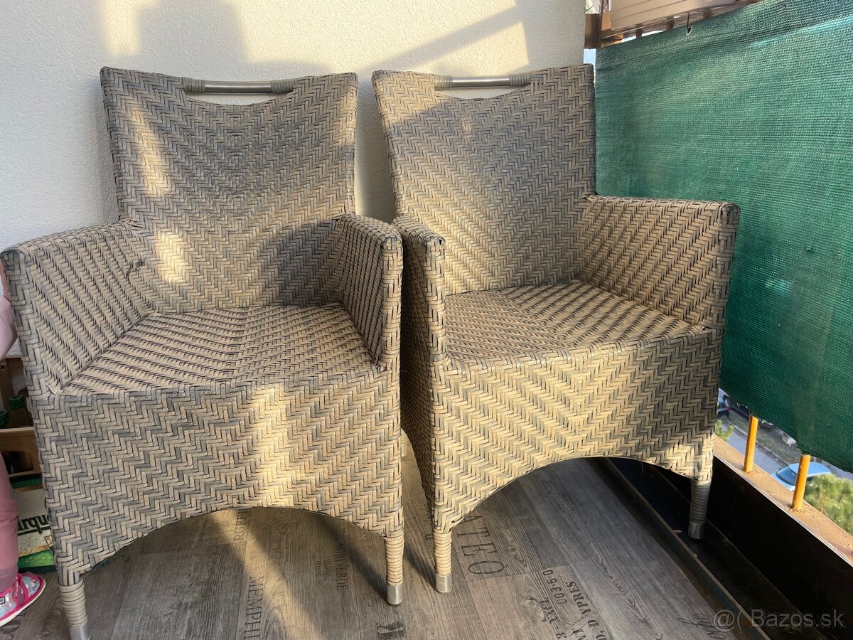 Predám ratanové sedenie - 3