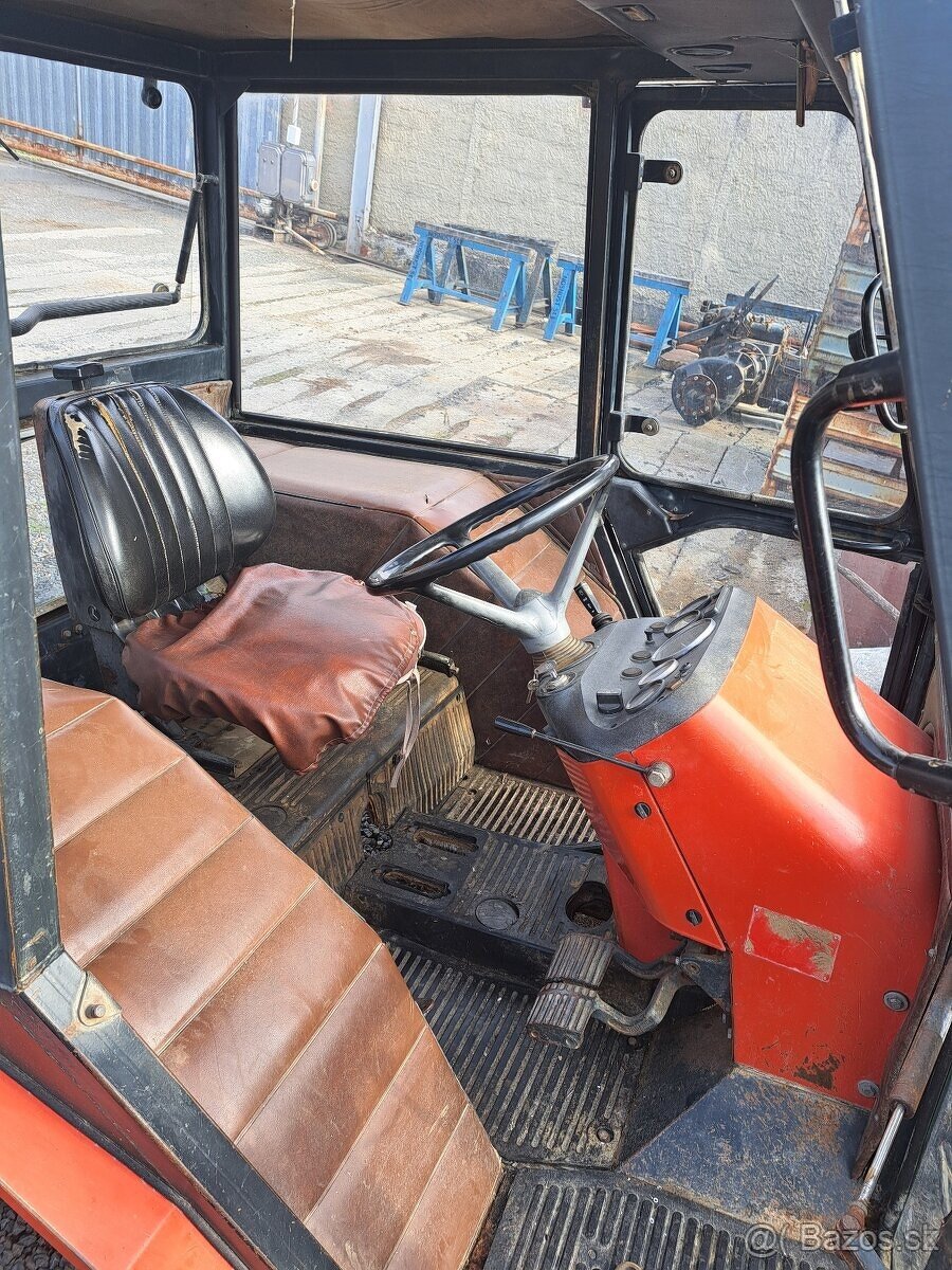 Kabina zetor 5211-7745. - 3