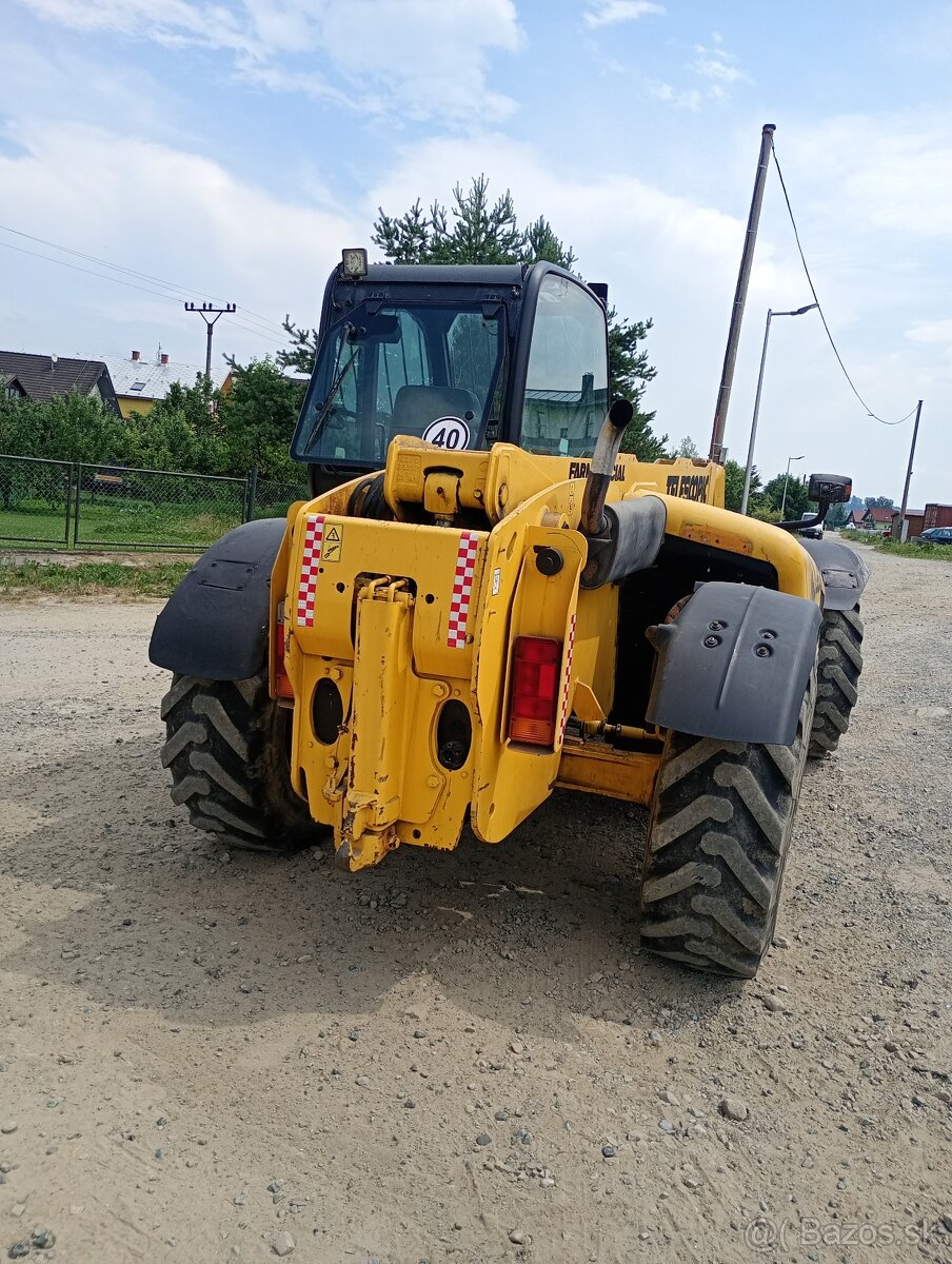 Teleskopický manipulátor JCB 530-70 - 3